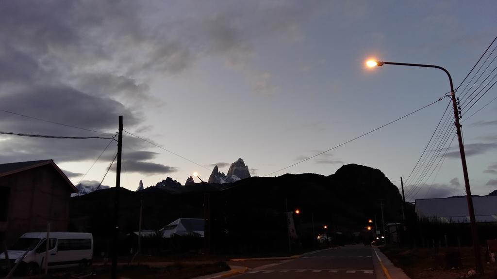 Cabanas Cerro Torre Villa เอลชัลเตน ภายนอก รูปภาพ